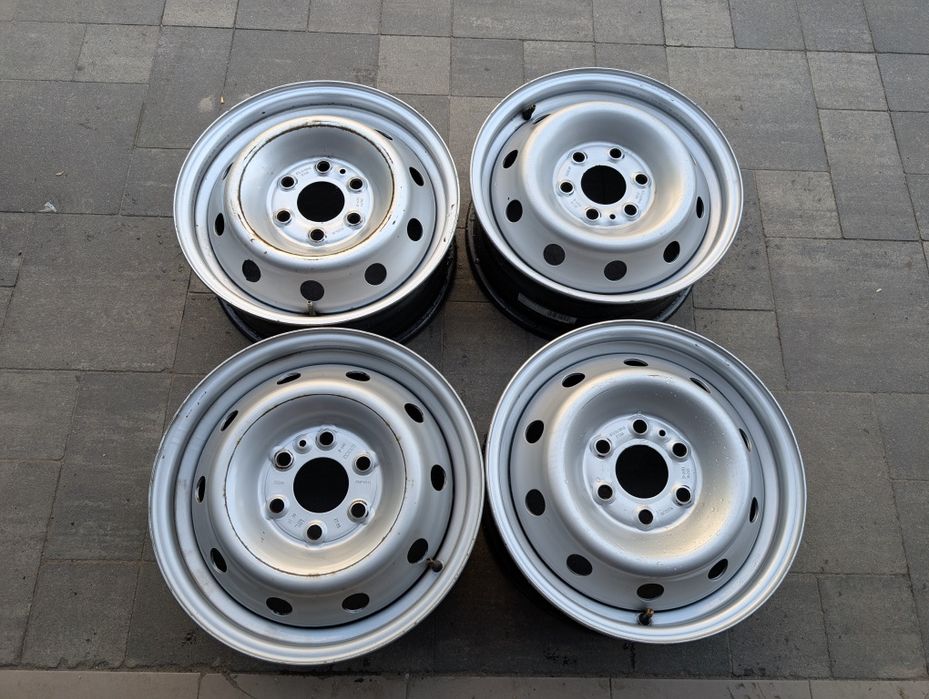 Диски Iveco R16 6*125