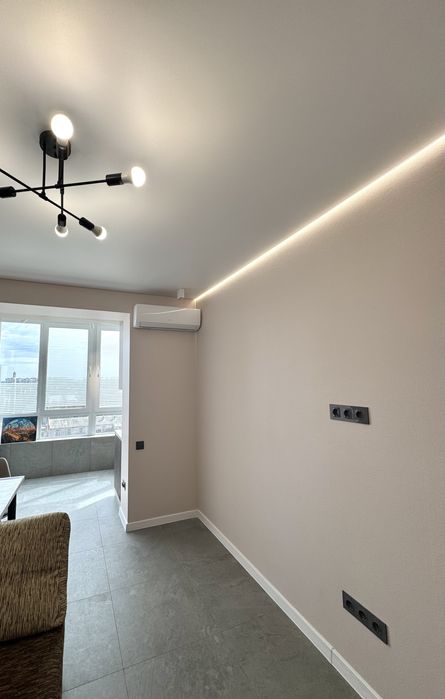 Здається 2 кімнатна в новобудові ЖК Гранд Сіті Домбровский.