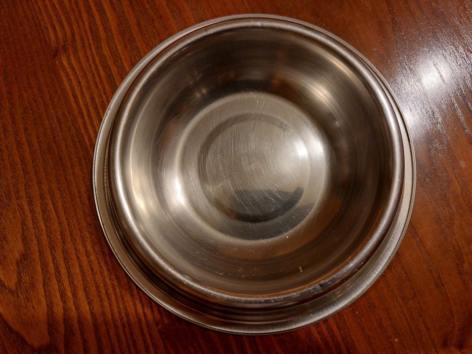Miska nierdzewka metalowa pies kot zwierzęta średnica 21 cm
