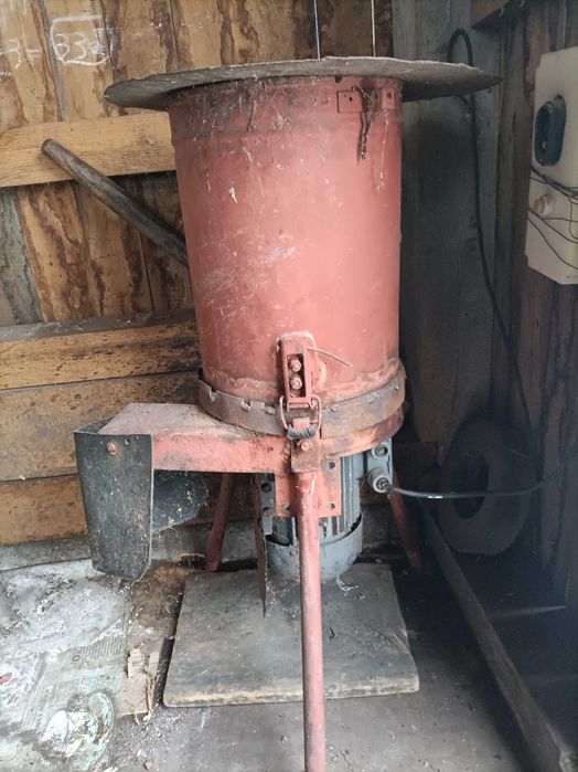 Продам бурякорізку, обміняю на дрова