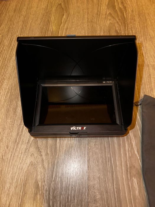 Monitor de Campo Viltrox DC-70 II 4K – 7″ + c/Bateria NP-F + Pára-sol