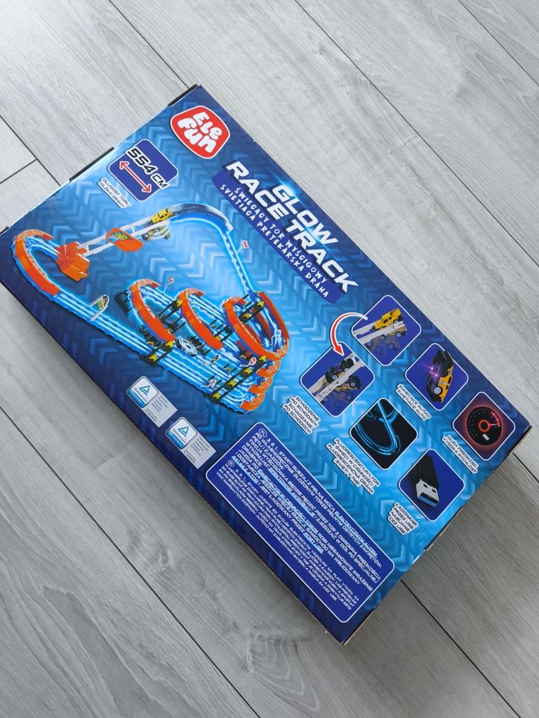 Elefun tor świecący auto