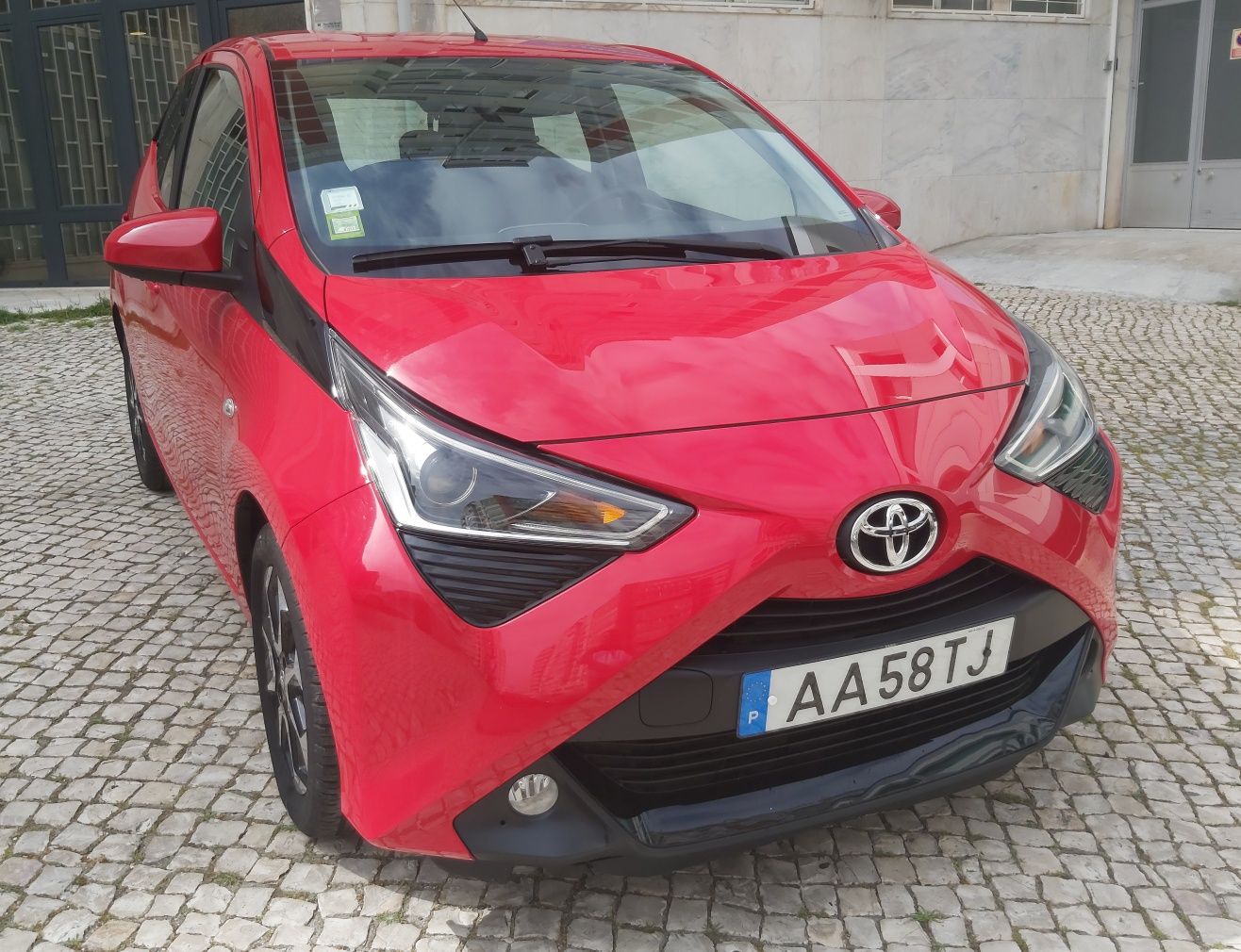 Toyota Aygo X-Play Plus Caixa Automática