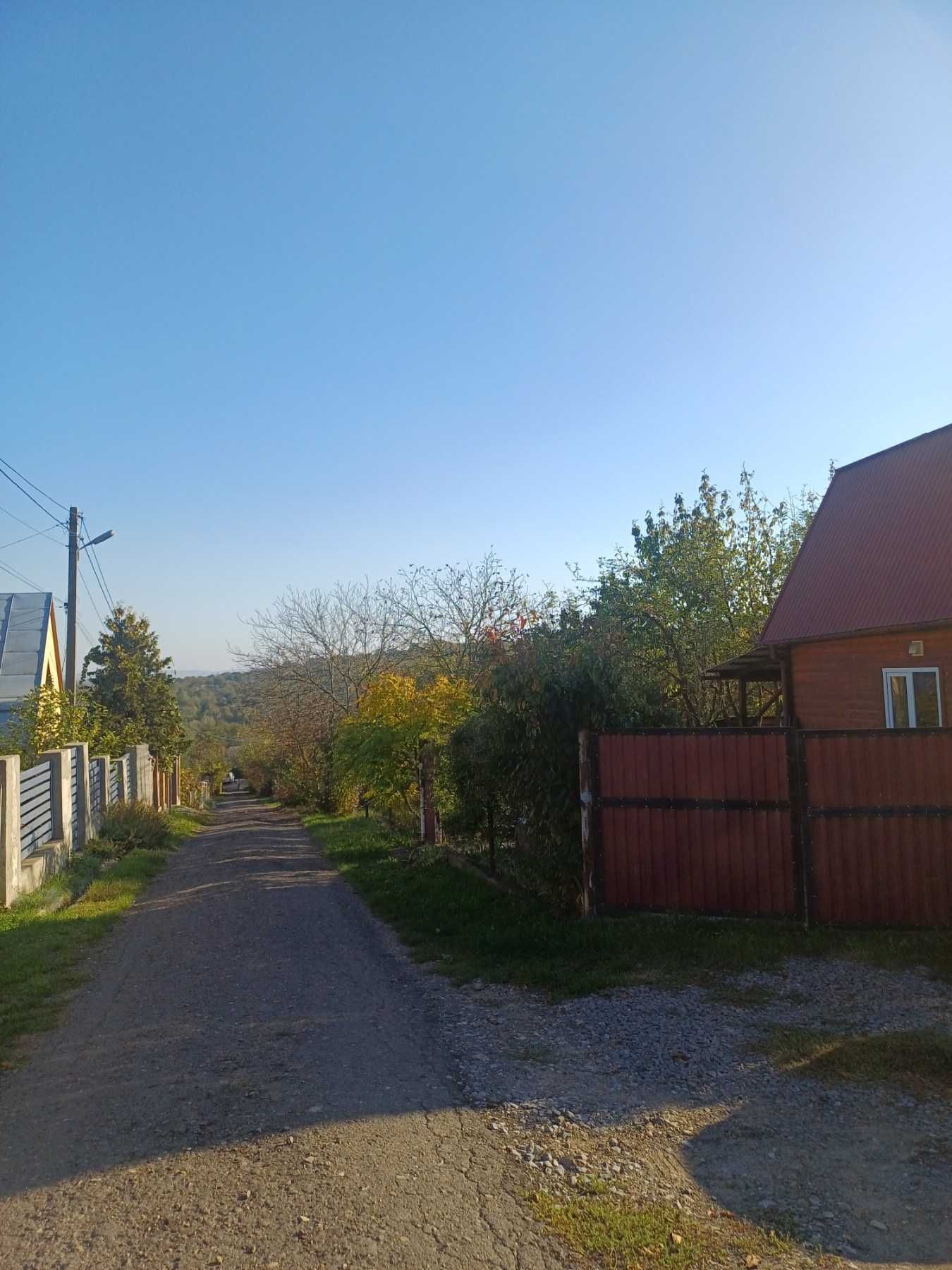 Дачна  ділянка,  Вижницька