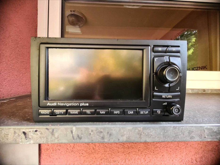 Audi RSN-E ładne sprawne + kod