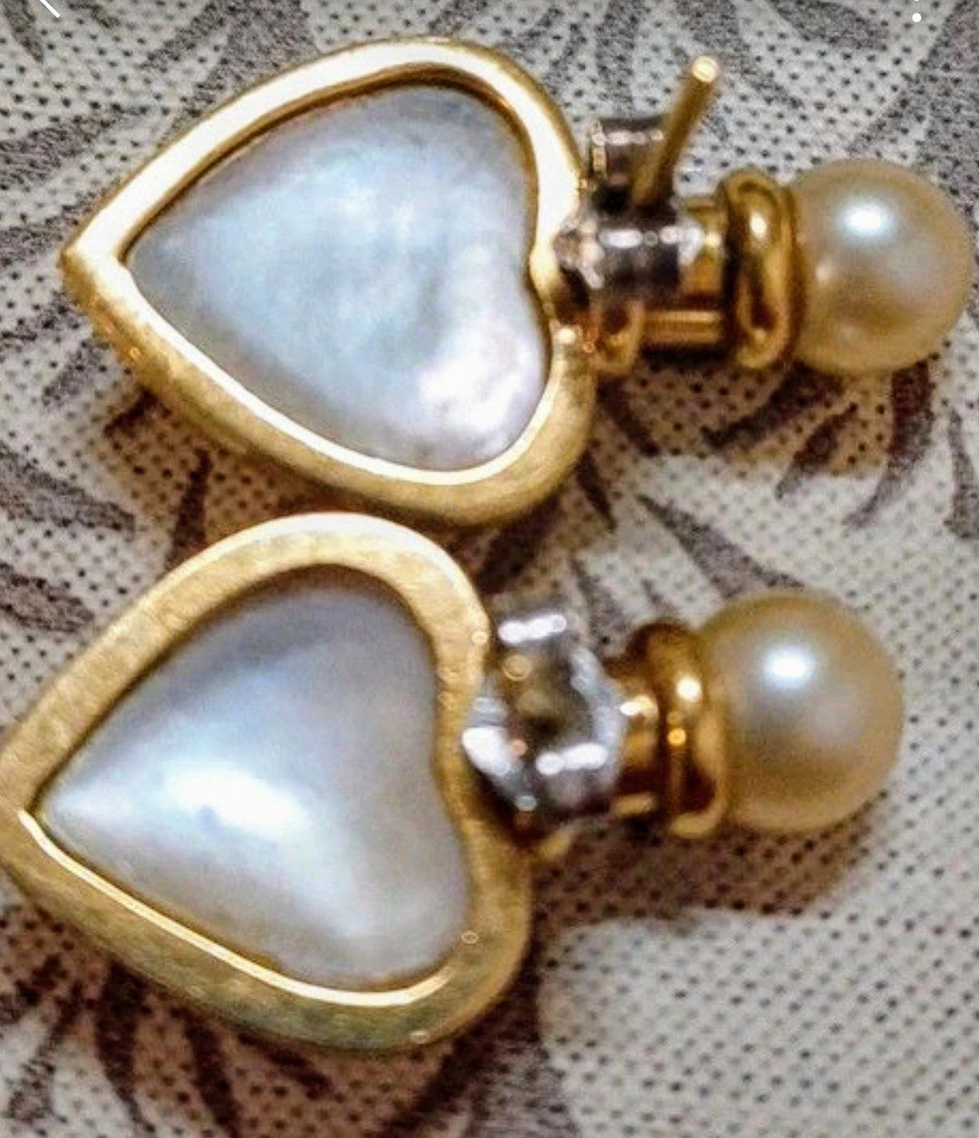 Brincos vintage coração