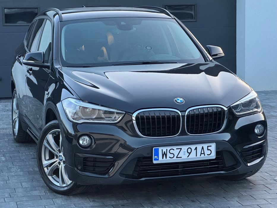 BMW X1 2.0 I Xdrive Benzyna 192km Opłacona Czarna Led Navi Spotsitze