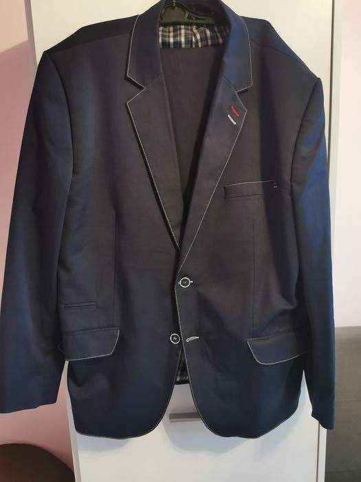 Garnitur Męski Lansier sportowy bardzo ładny rozmiar 60 granat.