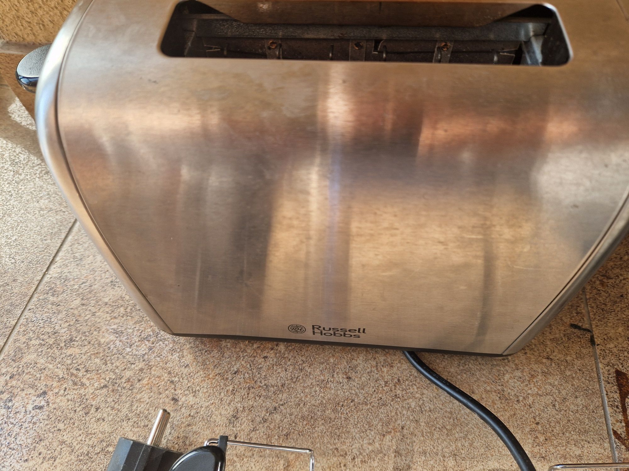 Toster Russell Hobbs Adventure  850W