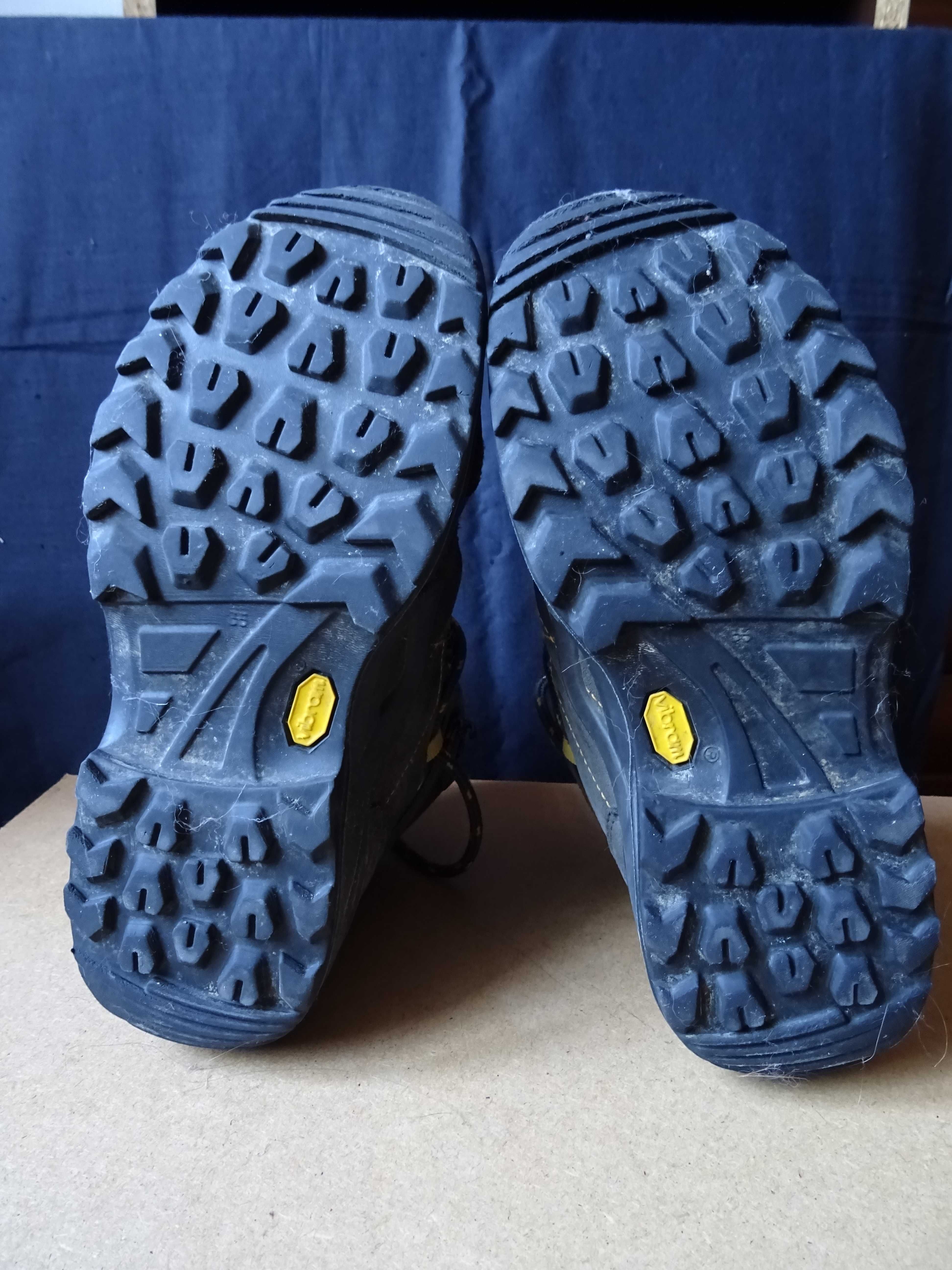 Дитячі трекінгові черевики Lowa Kody III GTX Mid Junior, 35 розмір