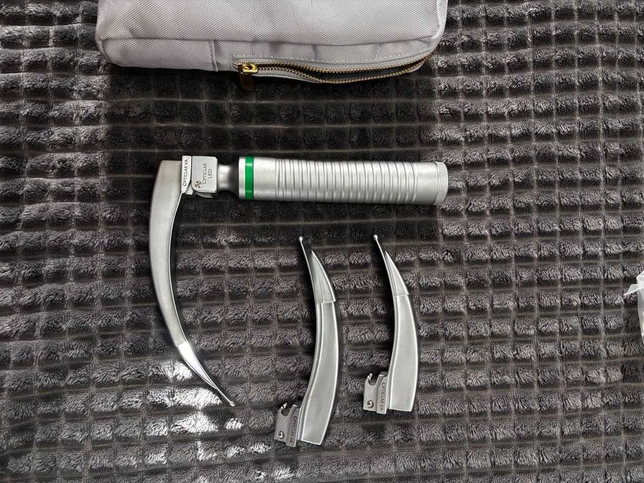 Ларингоскоп opticlar (рукоятка,3 клинка:2,3,4, сумка, батарейки)