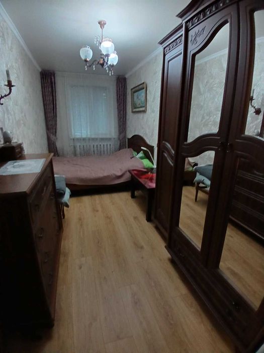 Продам 3 кімнатну квартиру в Центральному районі