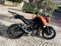 KTM Duke 125 – 2014 | Moto a andar, com 30.000 km.