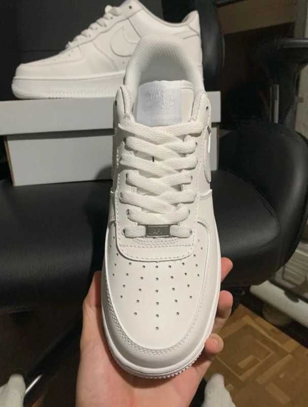 Buty/Nike_AirForce1White "Nowe Trampki" Roz.39
