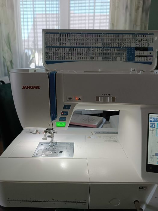 Maszyna do szycia  Maszyno-hafciarka Janome SKYLINE S9