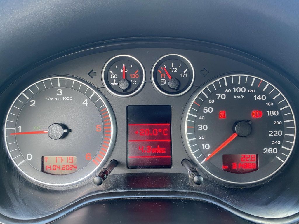 Audi a3 1.9tdi 105km