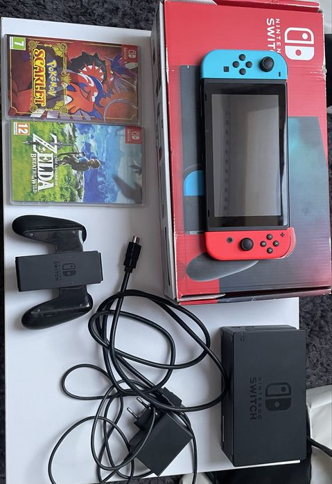 Nintendo Switch + 2 gry (Zelda + Pokémon Scarlet) – stan idealny!