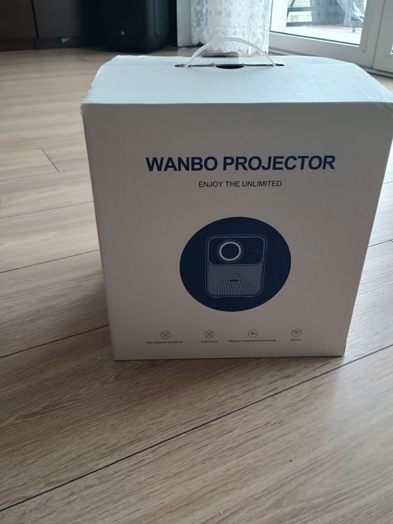 Projektor  W A N B O