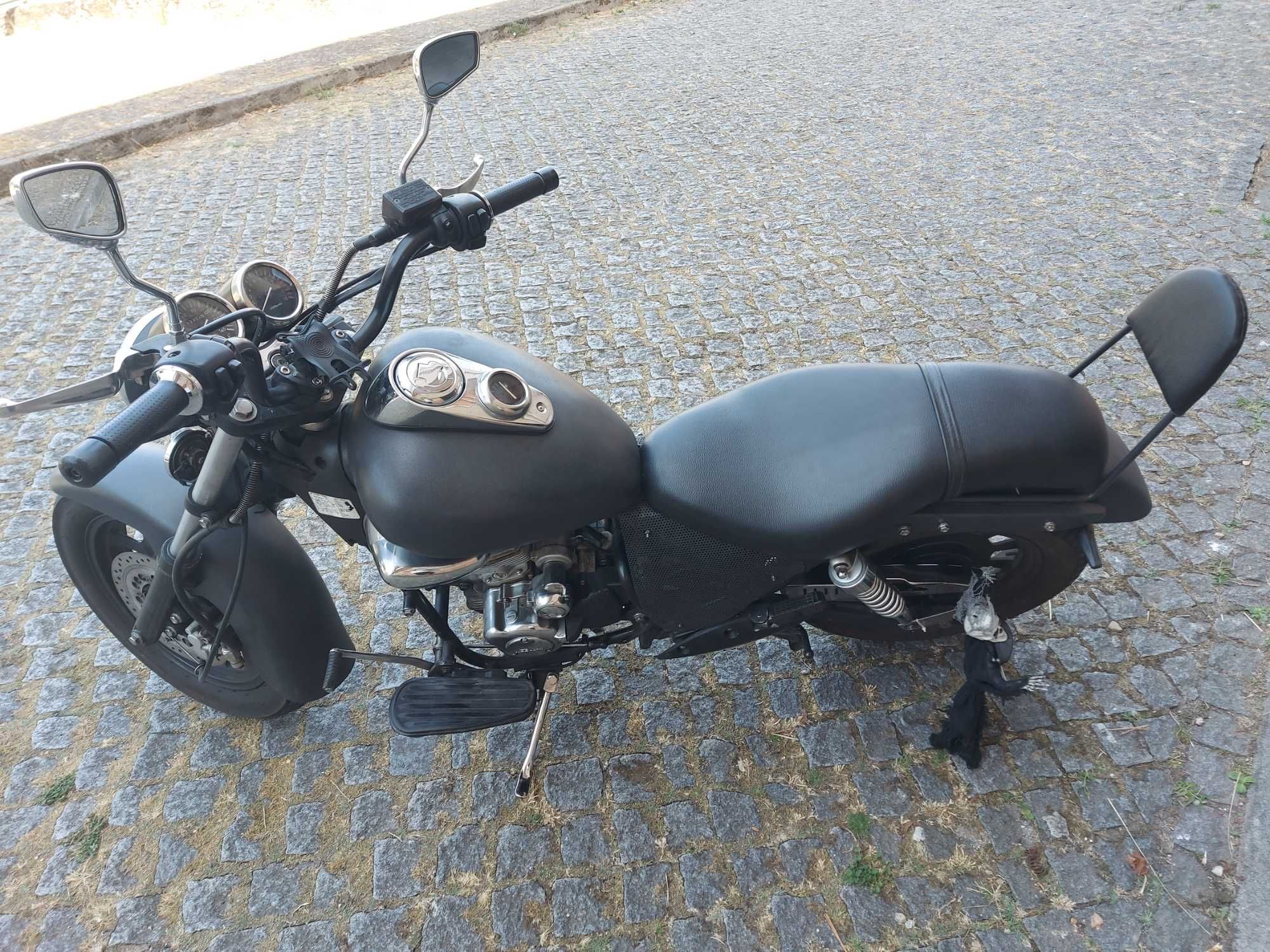 Moto Superlight 125
