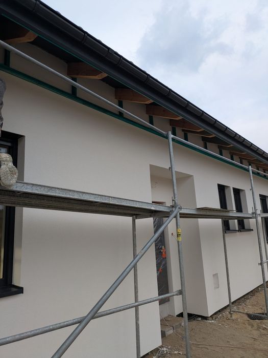 Wykonywanie podbitek, orynnowania, kompletne ocieplenia i elewacje