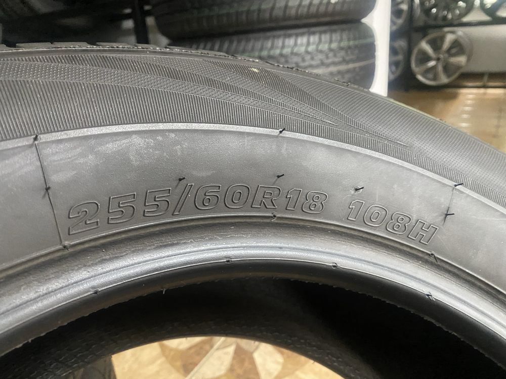 255/60/18 108Н KUMHO SOLUS KH15
