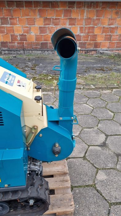 MARUYAMA HNJ-132B Rozdrabniacz spalinowy, rębak samojezdny gąsienice