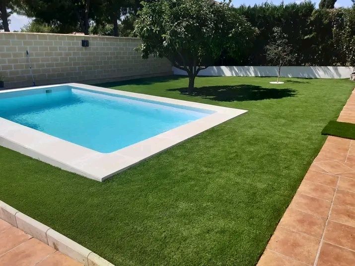 Aplicação relva sintética e natural,criação espaços verdes, piscinas