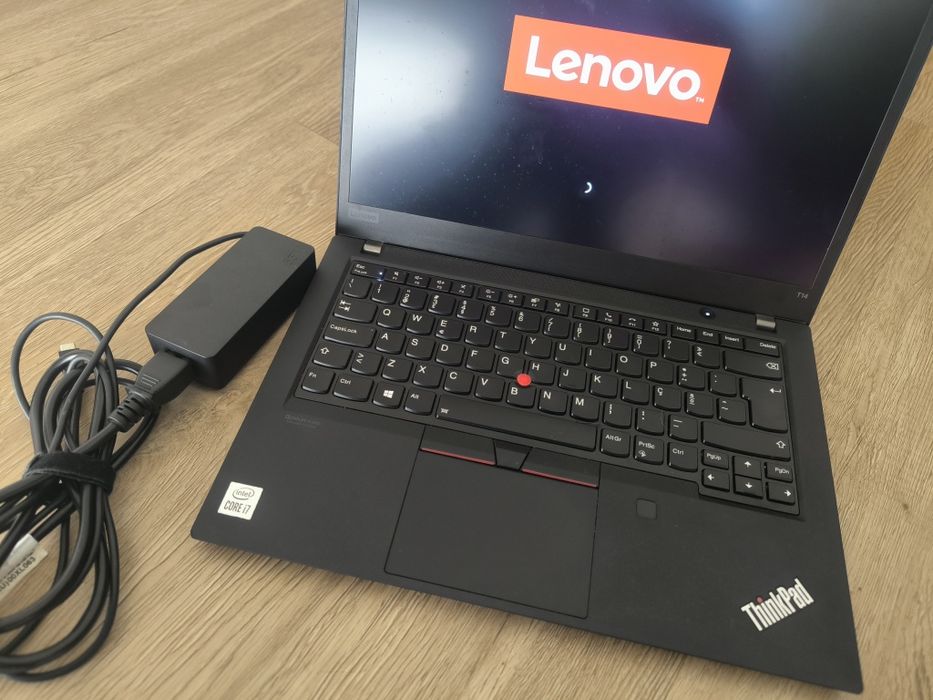 Portátil linha empresarial Lenovo T14 - i7