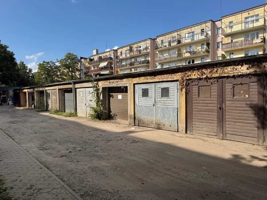 NOWA CENA: Garaż do wynajęcia 18 metrów - ulica Hetmanska/Kasprzaka