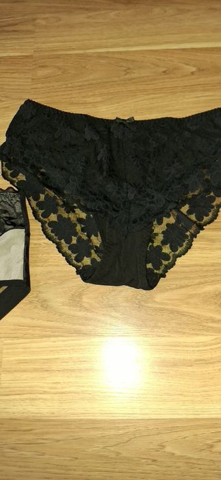 Majtki koronka czarne.