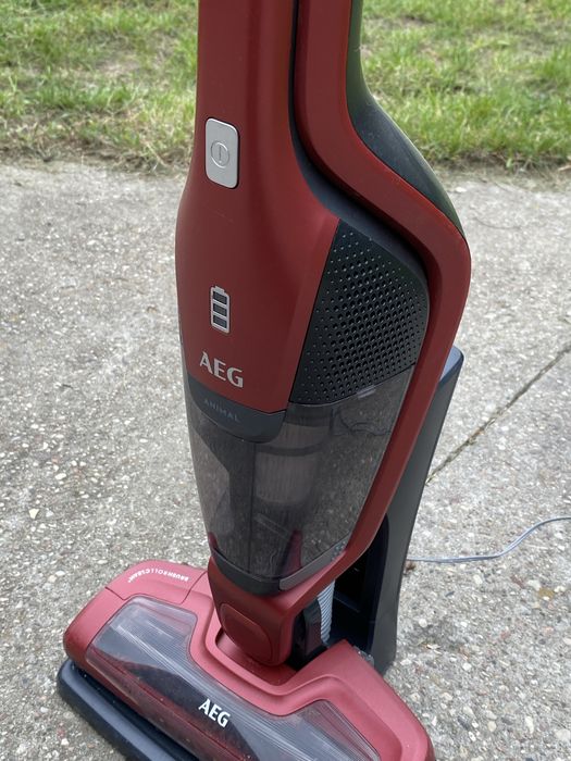 Odkurzacz bezprzewodowy AEG CX-7 Animal