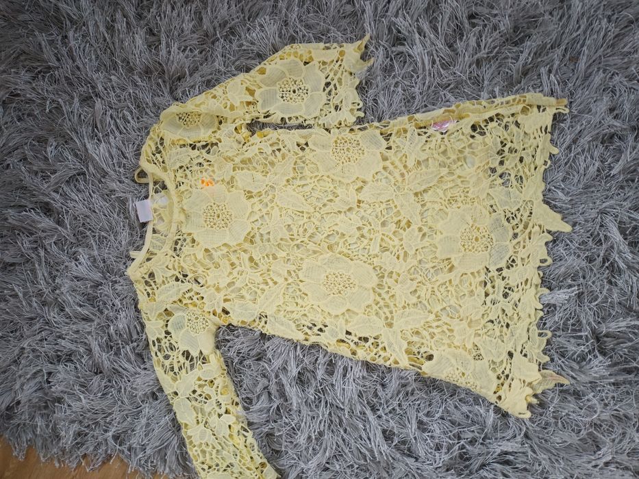 Żółta elegancka sukienka z tunika 98 104 cm koronką luźny rękaw