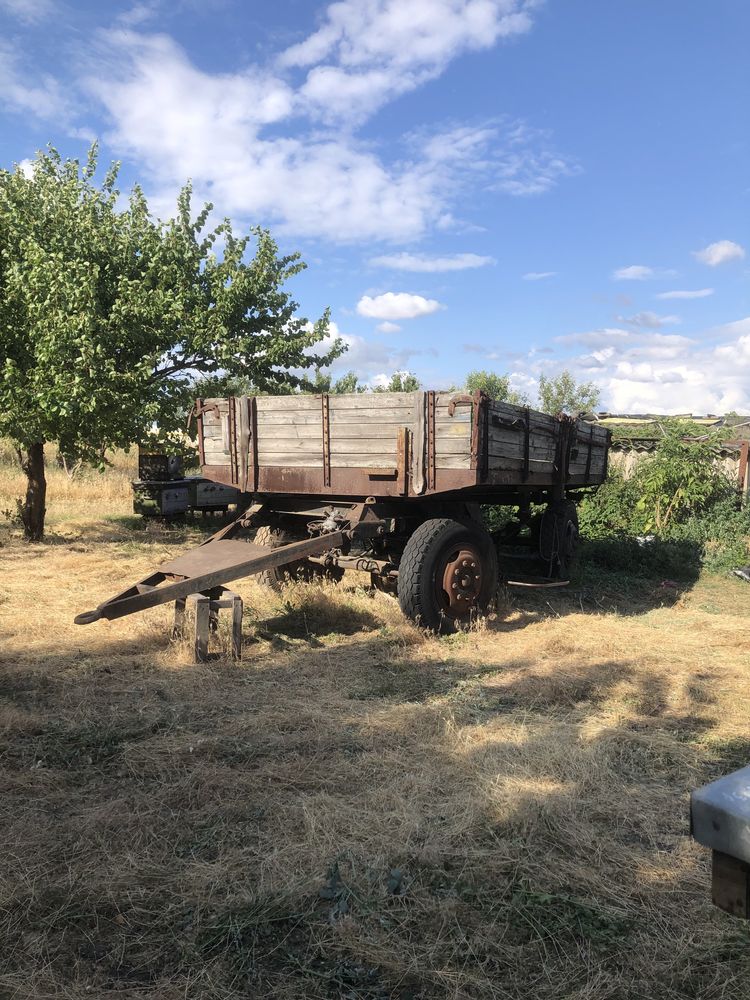 Продам причіп зіловський