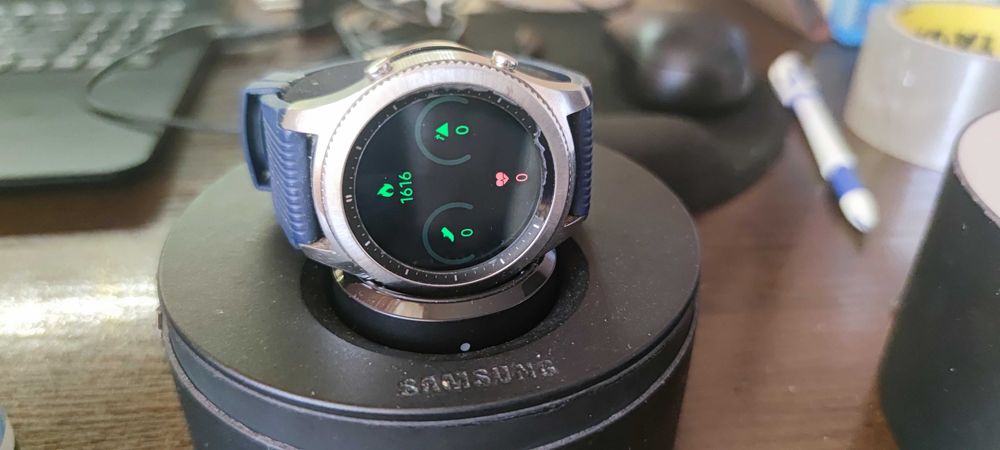 Смартгодинник Samsung Gear S3 Classic + ремінці + чохли