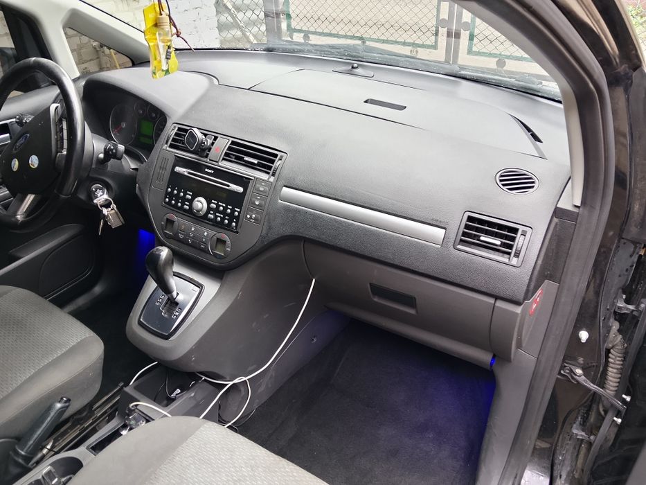 Форд фокус Ц Макс