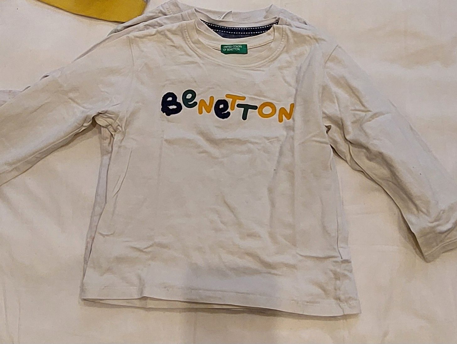 15 Sweats e Casacos (2-4 anos) Benetton Zara ETC