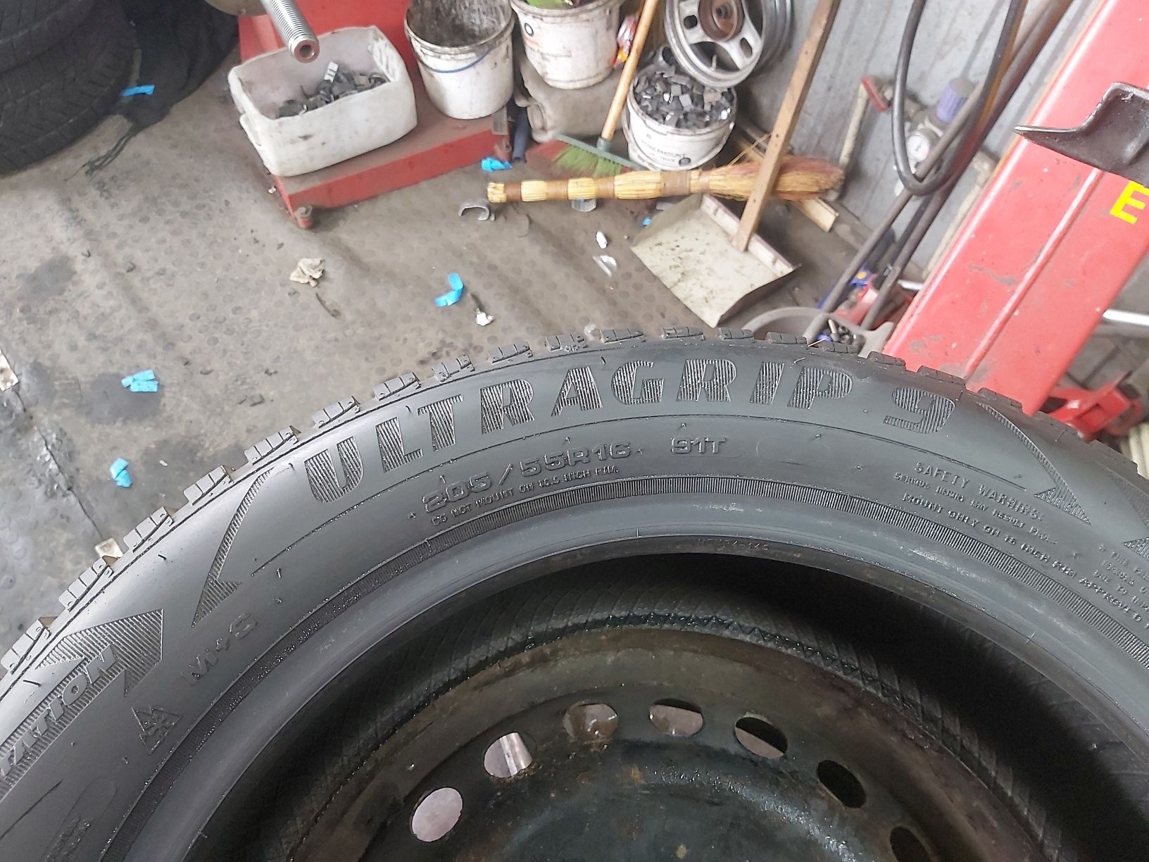 Продам резину Goodyear