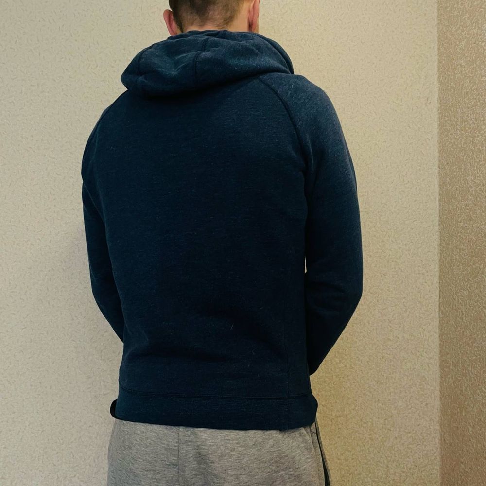 Кофта Nike на молнии