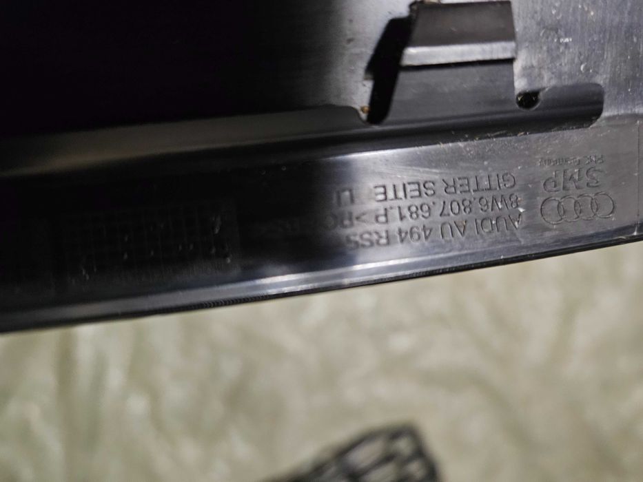 Kratki zderzaka przód Audi RS4 RS5 B9 8w6.807.682p 8W6.807.681p