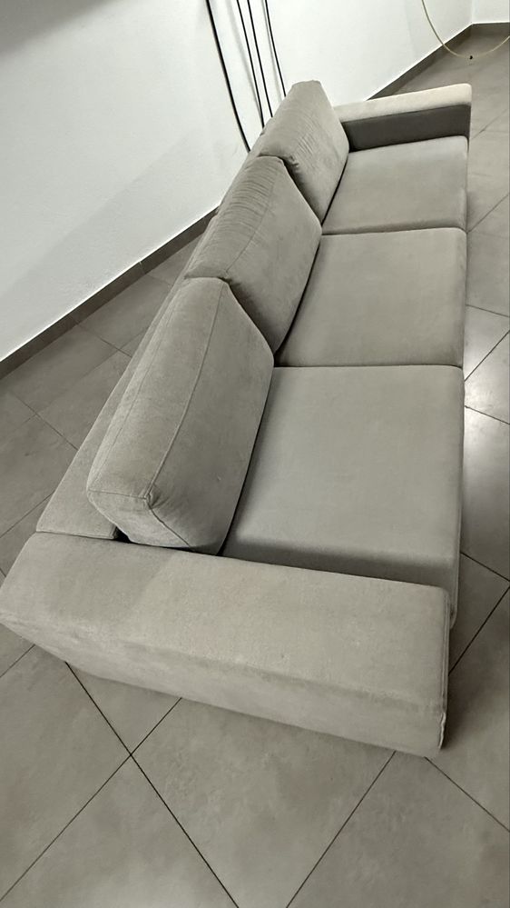 Sofá sala cinzento