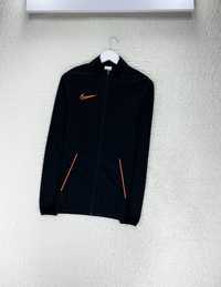 Одимпийка Nike swoosh dri-fit nsw tech