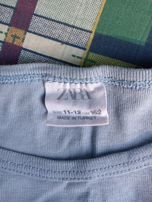 Кофта на дівчинку фірма ZARA