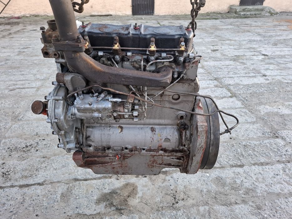 Silnik perkins ad4 203 4cyl do ciągnika podstawa pompy