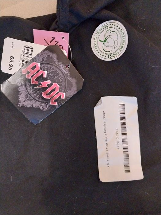 Продам фірмову дитячу футболку AC/DC