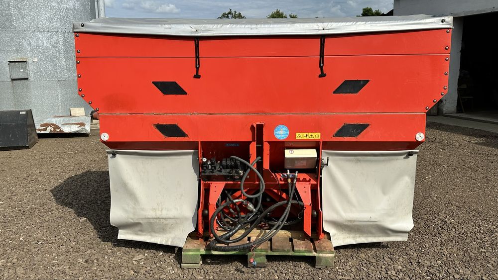 Rozsiewacz nawozów Kuhn Axera 1102 H - EMC Rauch Axis