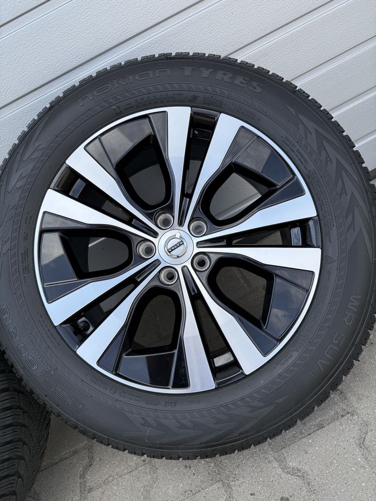 Koła zimowe 18 Volvo XC40 XC60 XC90 235/60/18 Nokian