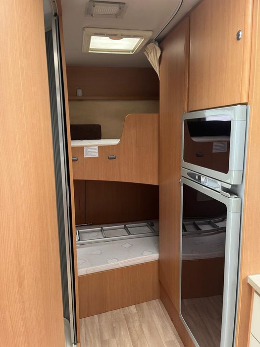 Challenger genesis 52  5 lugares Cama feita