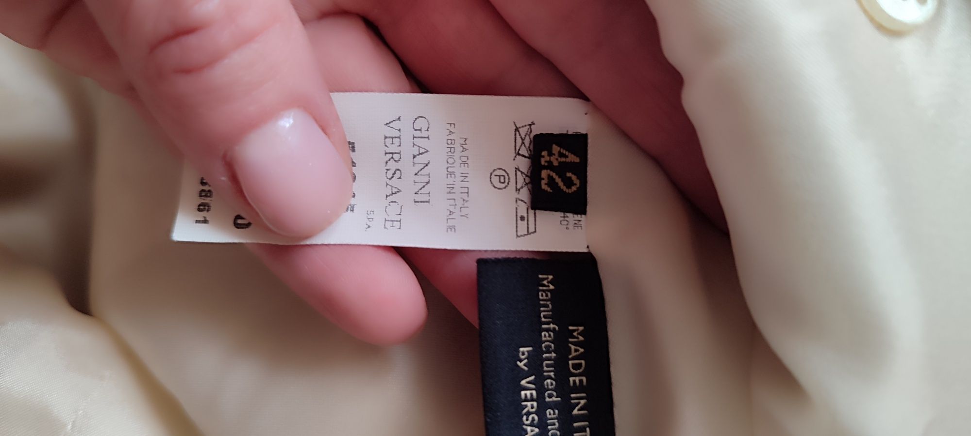 Пальто Versace колір кава з молоком