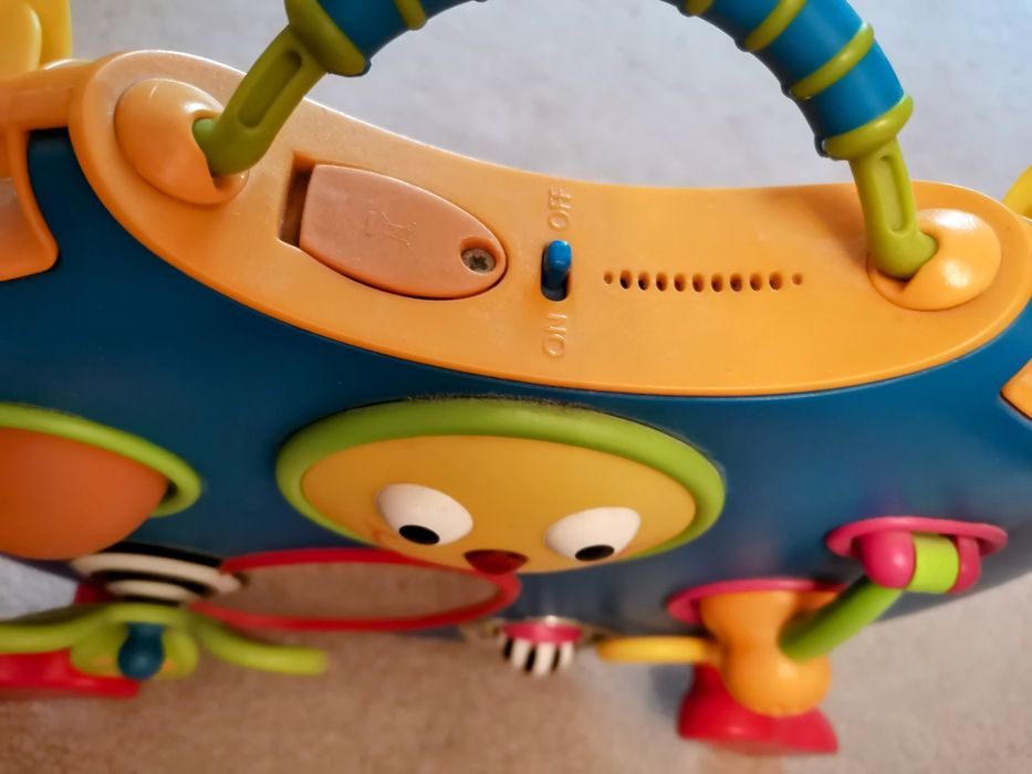 Tiny Love двухсторонний активный центр развивающий игровой столик