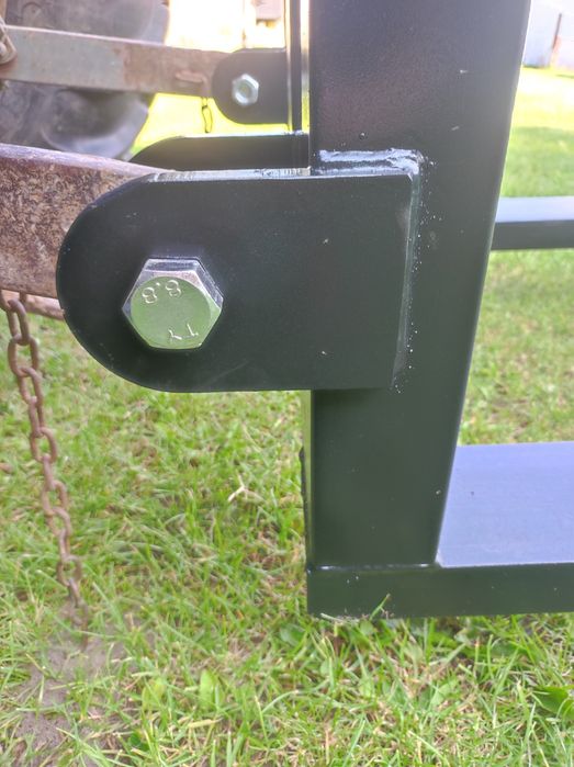 Paleciak na tył ciągnika. Transport do 50km gratis.